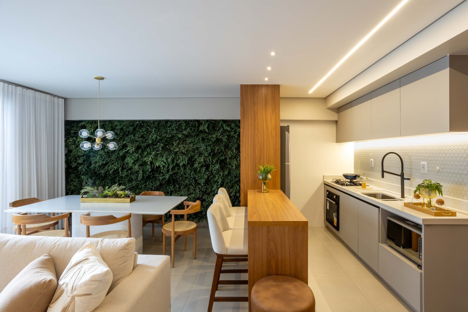 2024-10-09_CITY-AZURE602-SalaCozinha (159)-1600×1067