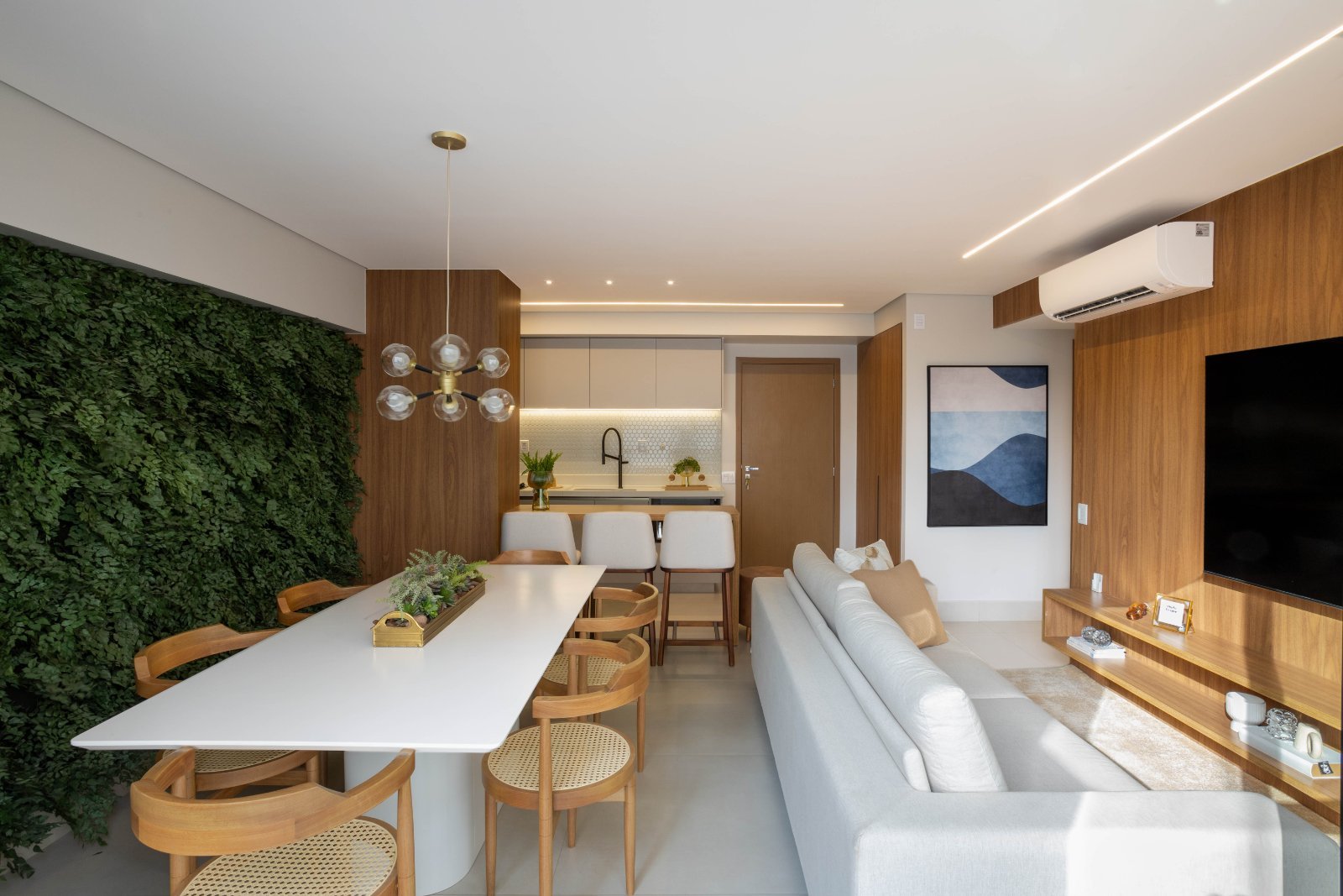 2024-10-09_CITY-AZURE602-SalaCozinha (167)-1600×1067