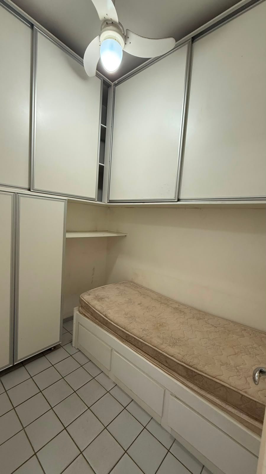 07-QUARTO EMPREGADA