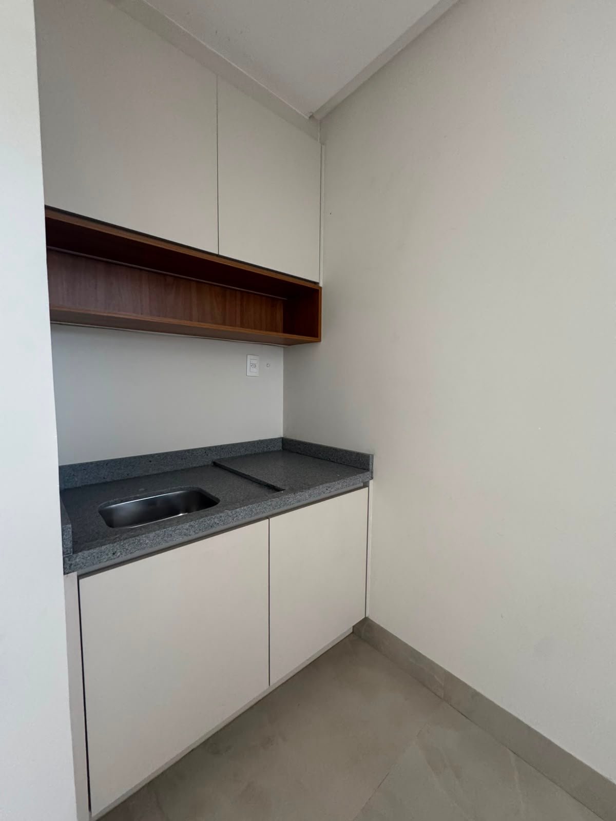 HALL 2 PAVIMENTO