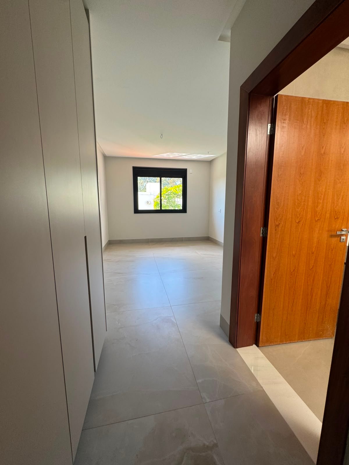 SUITE 4
